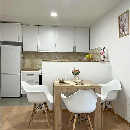 Apartment White Heart