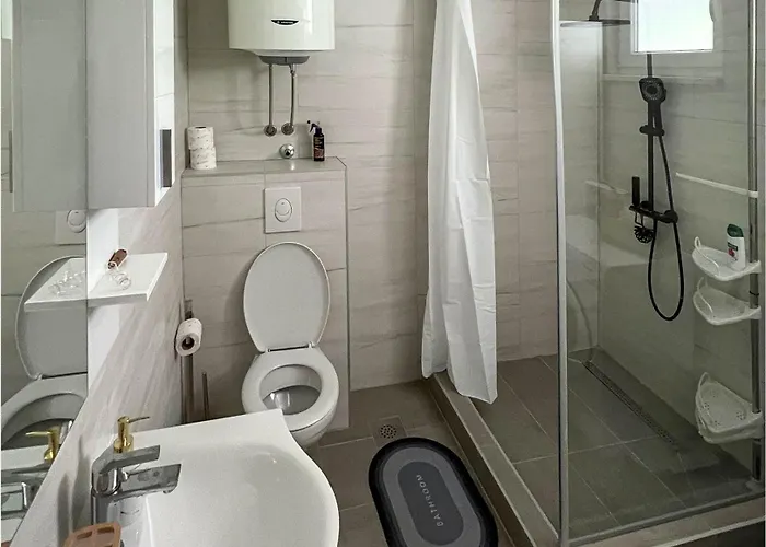 White Heart * Μόσταρ